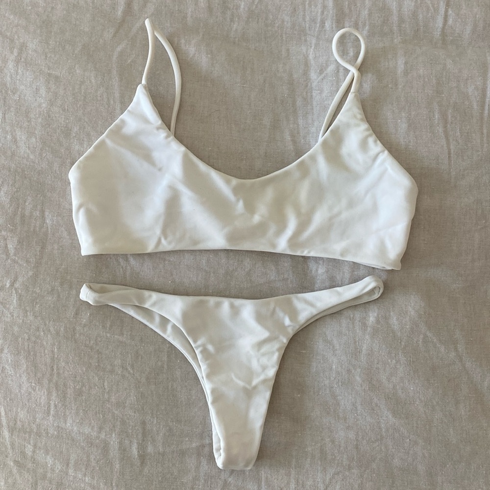 Mikoh Swimwear Hermosa Top & Praia Bottom in Bone